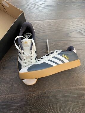 Adidas Black and White Men’s VL court 3.0 NWT